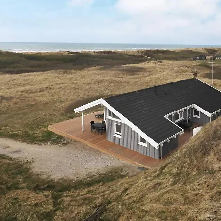 10 Person In L Kken Gronhoj (Nordjylland)