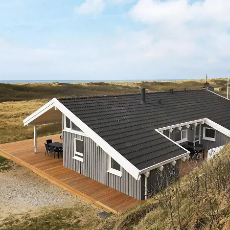 10 Person In L Kken * Gronhoj (Nordjylland)
