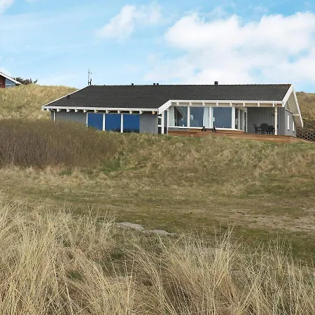 10 Person In L Kken * Gronhoj (Nordjylland)
