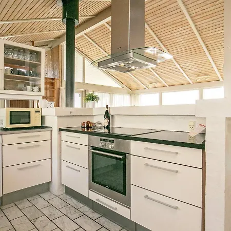 10 Person In L Kken Holiday home Gronhoj (Nordjylland)