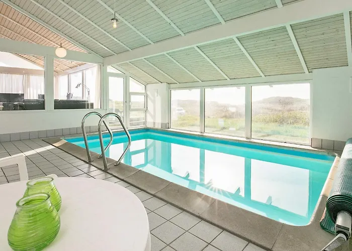 Ferienhaus Luxury House With Pool